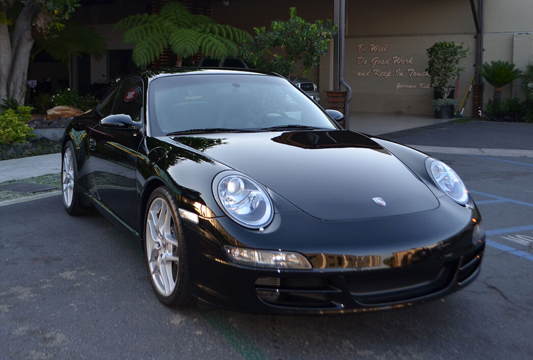 black porsche auto detailing